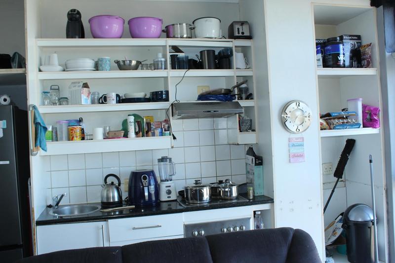1 Bedroom Property for Sale in Goodwood Central Western Cape